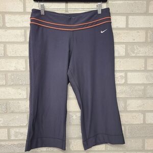 Nike Dri-Fit Gray and Orange Capri Athletic Pants Size Medium